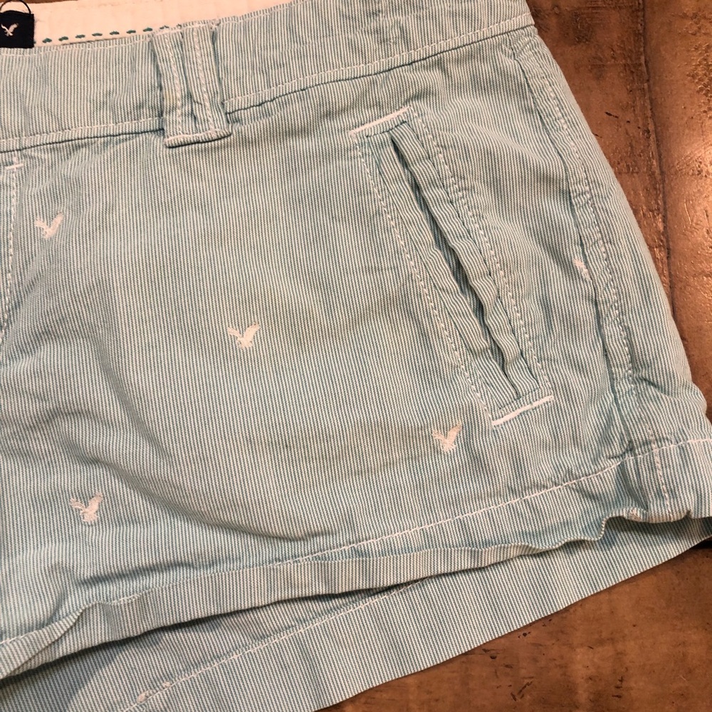 Pair of American Eagle Outfitters Shorts Size 2 - Picture 3 of 8